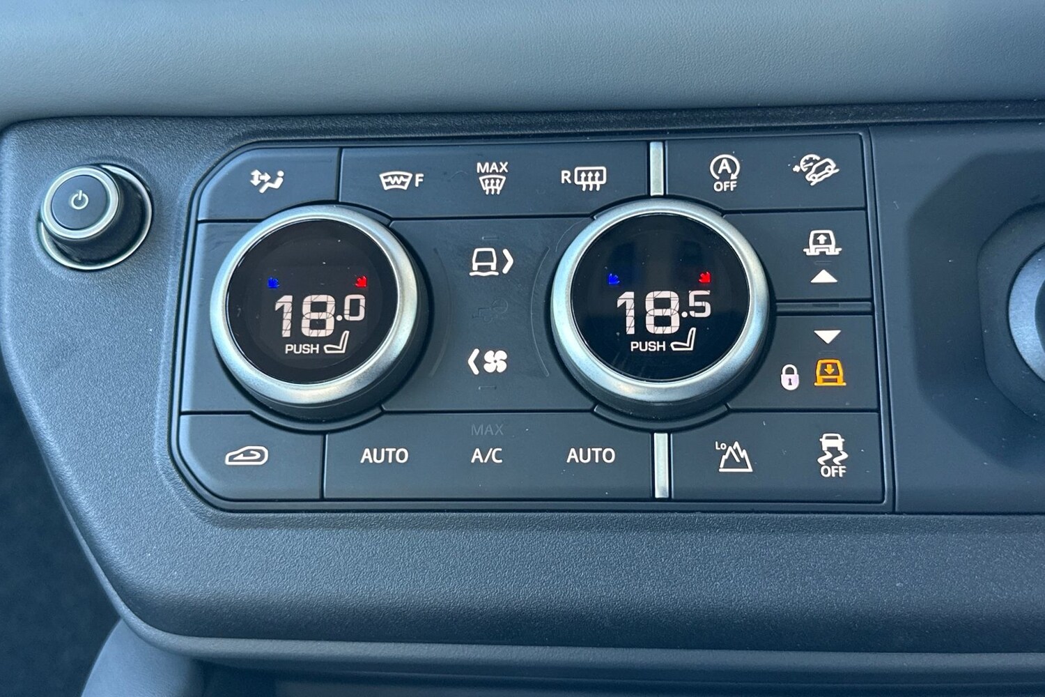Used Land Rover Defender 110 2024 for sale - 76065310: Photo 43