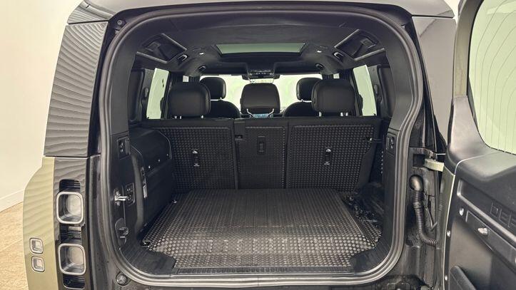 Used Land Rover Defender 2025 for sale - 77368572: Photo 10