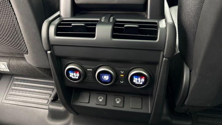 Used Land Rover Defender 2025 for sale - 77368572: Photo 17