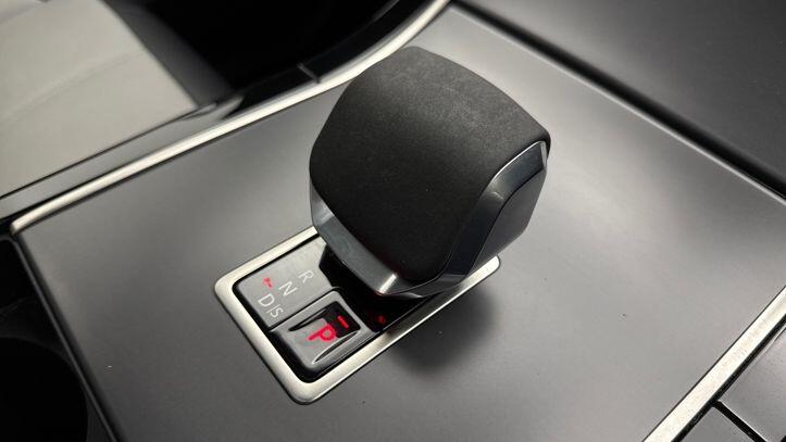 Used Land Rover Range Rover Velar 2023 for sale - 77692207: Photo 13