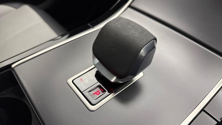 Used Land Rover Range Rover Velar 2023 for sale - 77692207: Photo 16