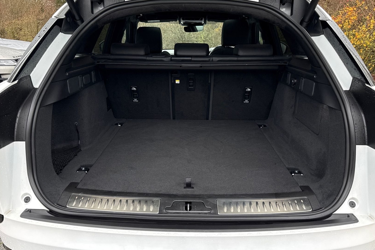 Used Land Rover Range Rover Velar 2025 for sale - 76934286: Photo 10