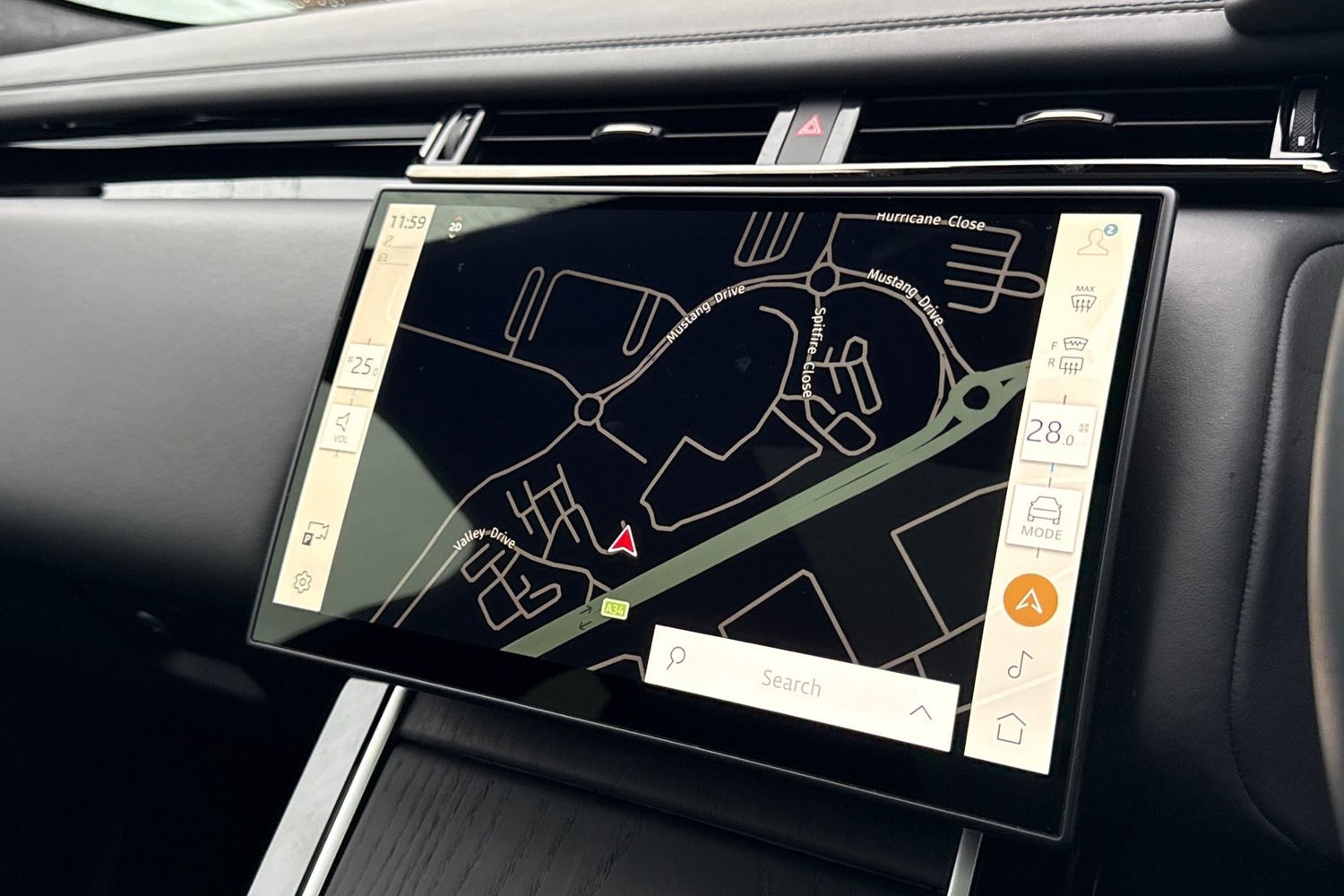 Used Land Rover Range Rover Velar 2025 for sale - 76934286: Photo 11