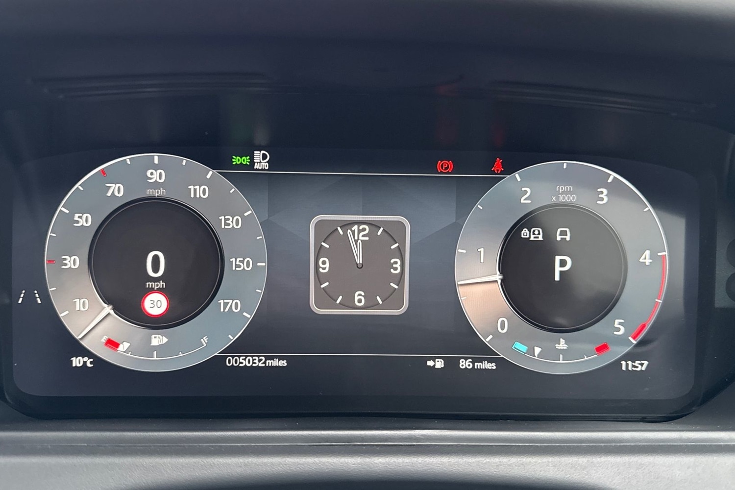 Used Land Rover Range Rover Velar 2025 for sale - 76934286: Photo 16