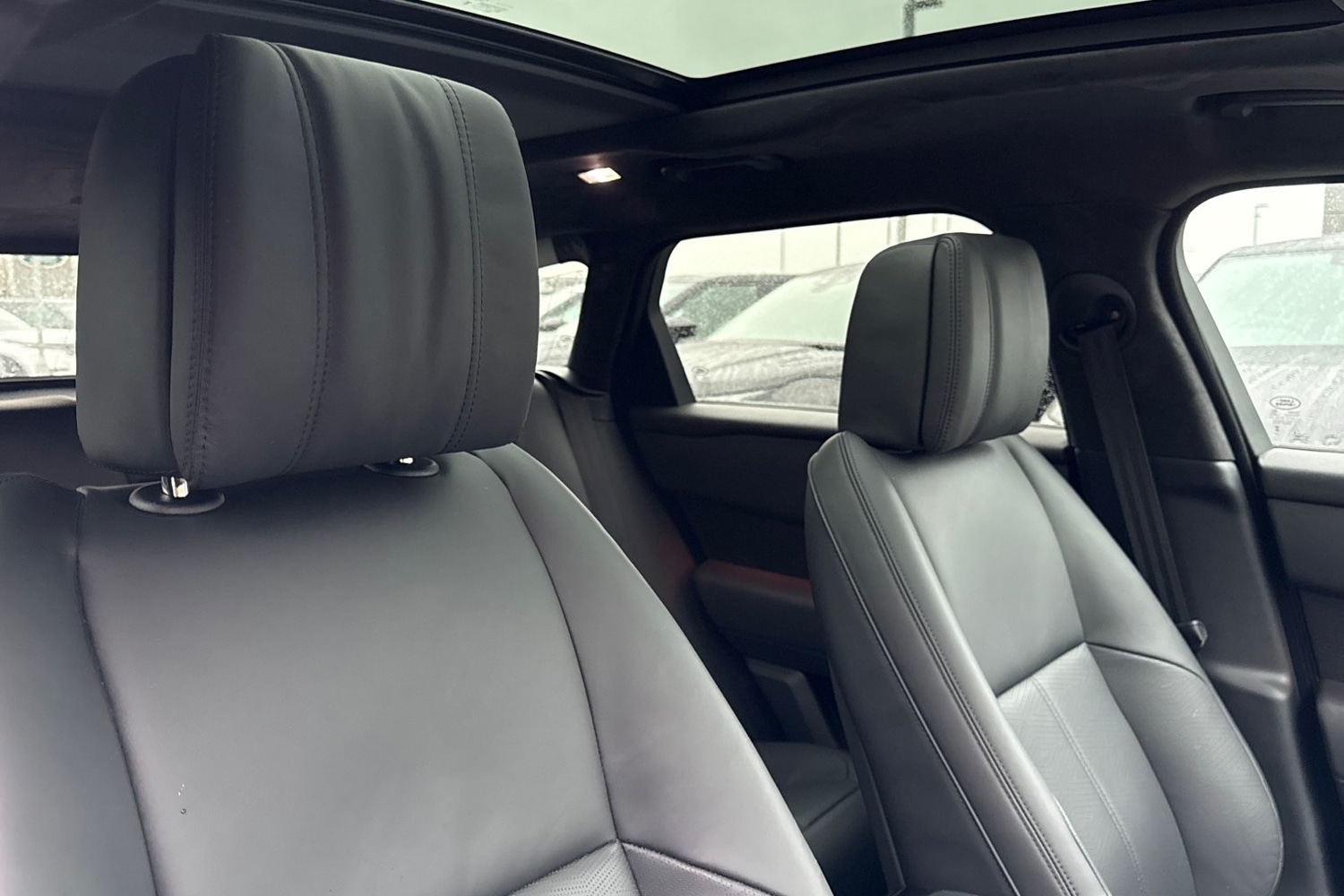 Used Land Rover Range Rover Velar 2025 for sale - 76934286: Photo 21