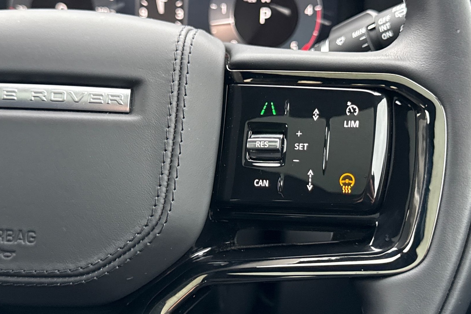 Used Land Rover Range Rover Velar 2025 for sale - 76934286: Photo 31