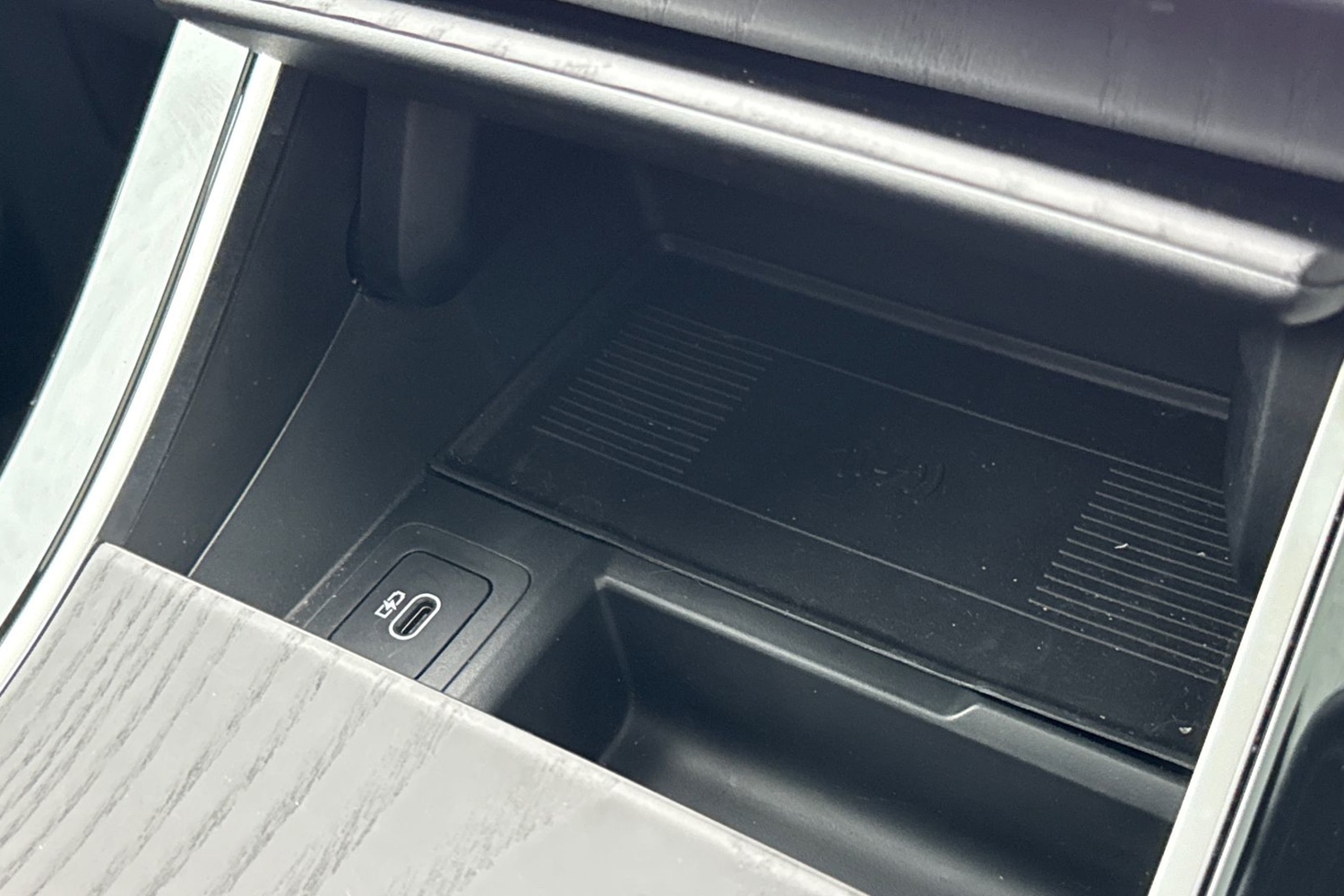 Used Land Rover Range Rover Velar 2025 for sale - 76934286: Photo 44