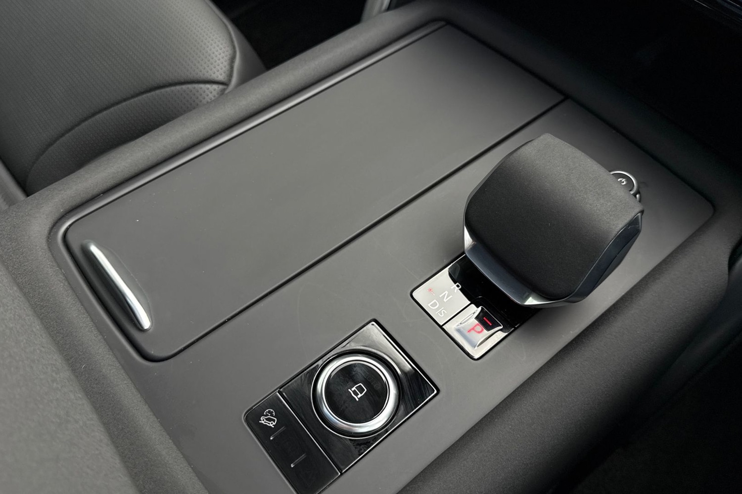 Used Land Rover Discovery 2025 for sale - 77051514: Photo 13