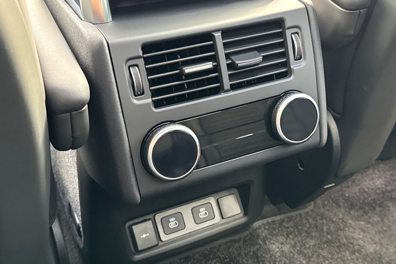 Used Land Rover Discovery 2025 for sale - 77051514: Photo 18