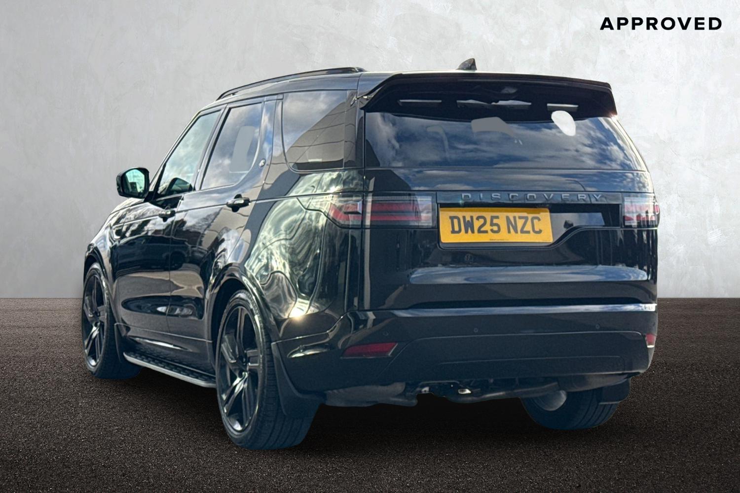 Used Land Rover Discovery 2025 for sale - 77051514: Photo 2