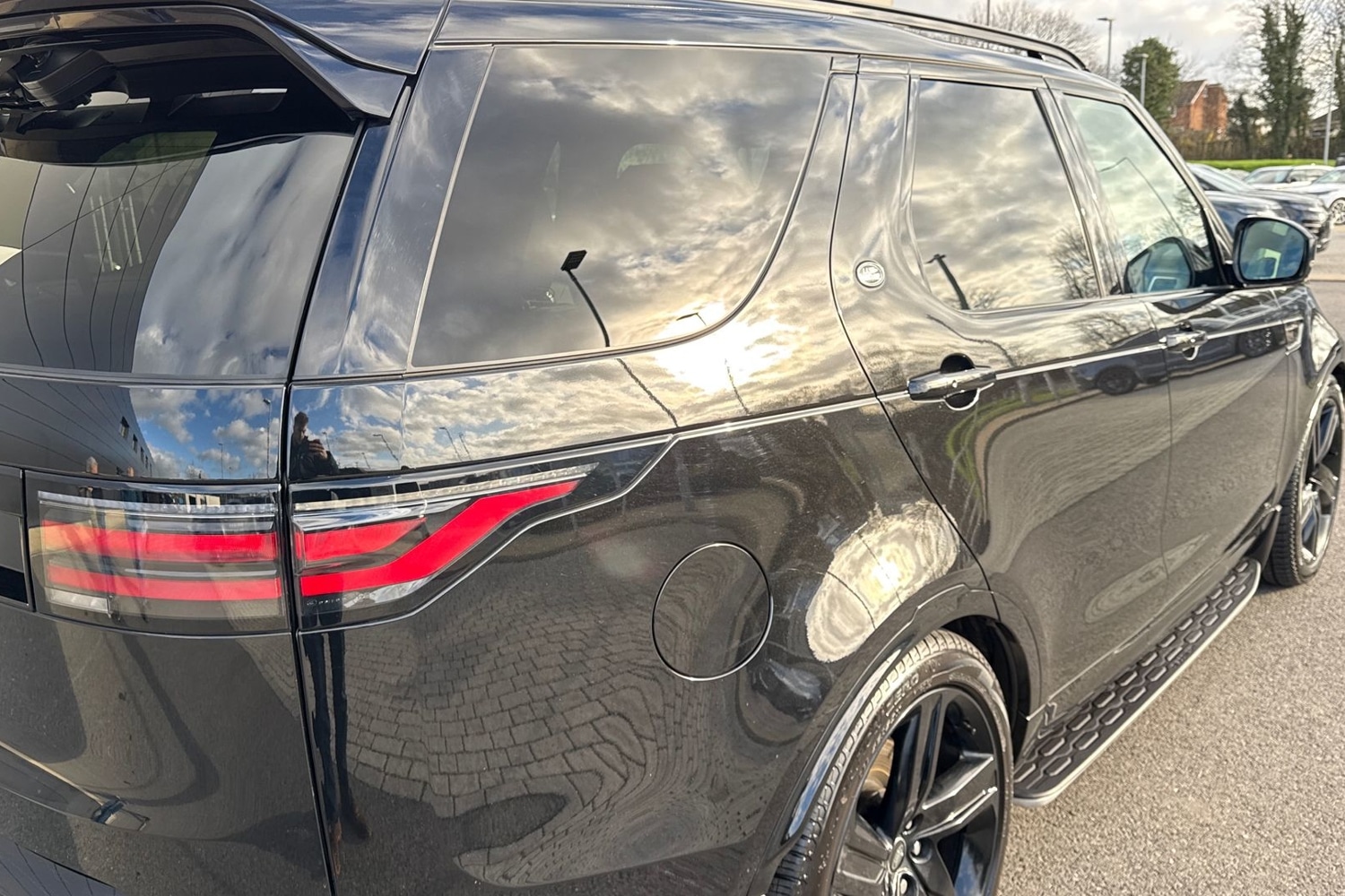 Used Land Rover Discovery 2025 for sale - 77051514: Photo 33