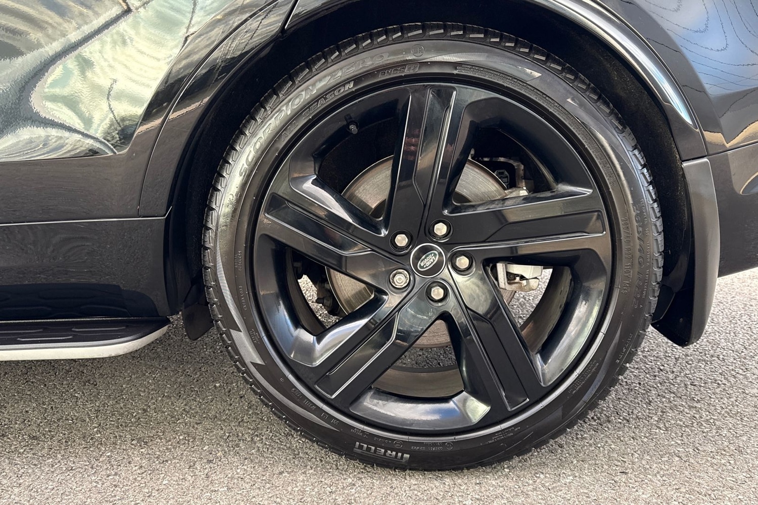 Used Land Rover Discovery 2025 for sale - 77051514: Photo 36