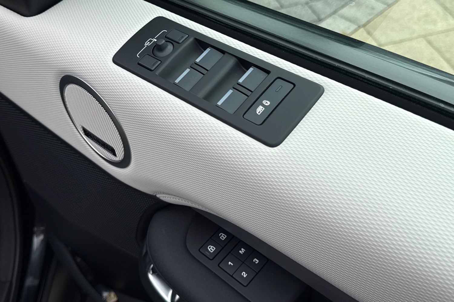 Used Land Rover Discovery 2025 for sale - 77747702: Photo 25