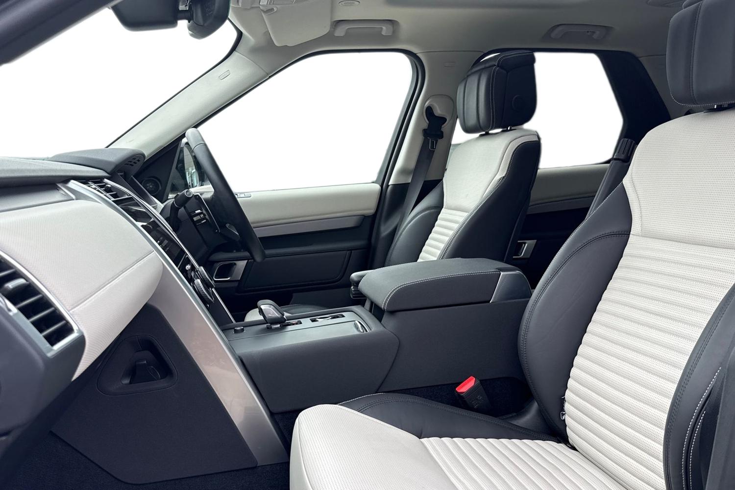 Used Land Rover Discovery 2025 for sale - 77747702: Photo 3