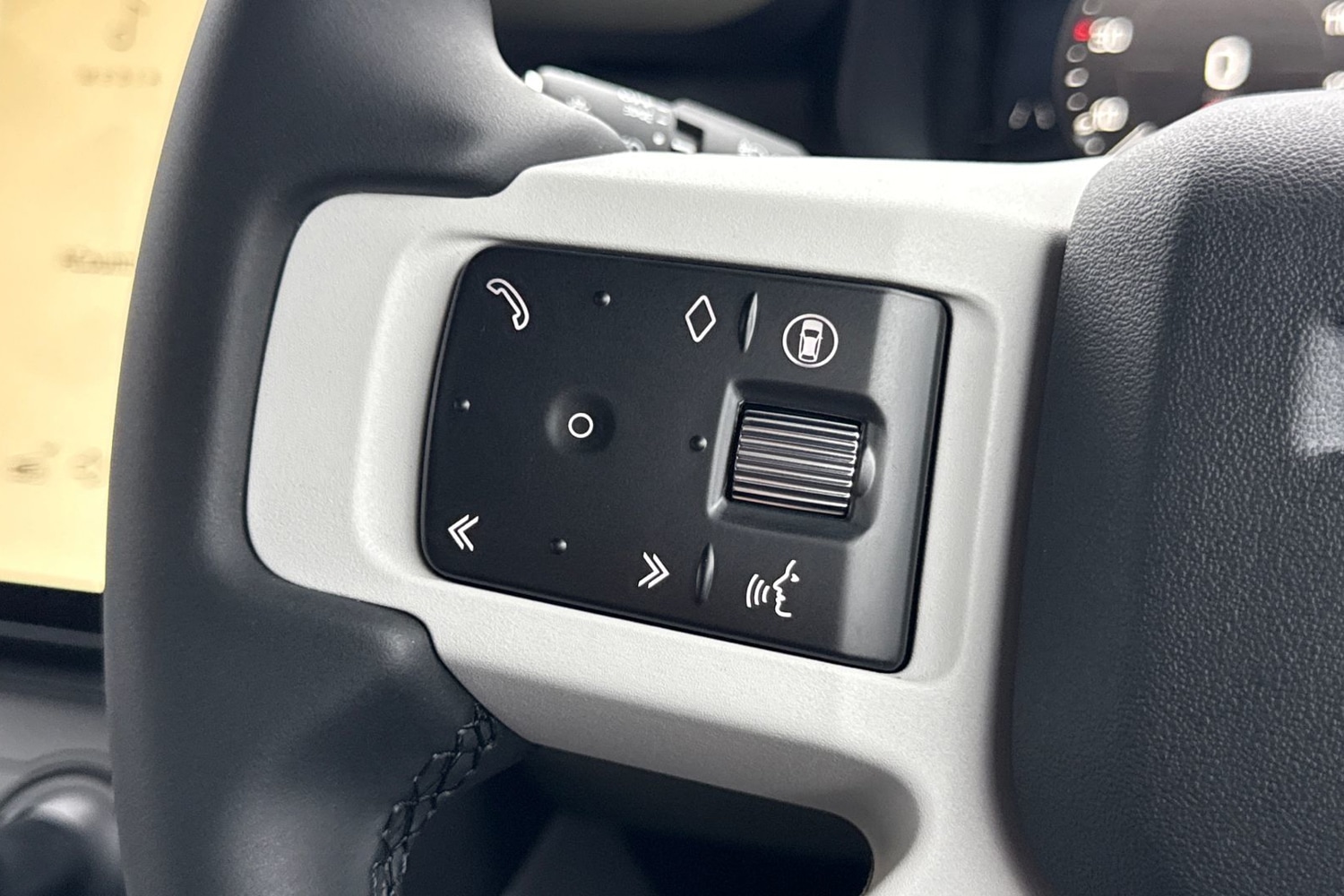 Used Land Rover Defender 90 2026 for sale - 77382785: Photo 33