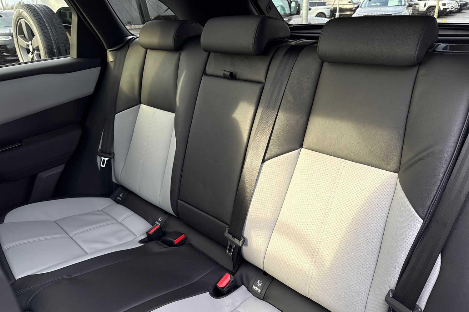 Used Land Rover Range Rover Velar 2026 for sale - 77226350: Photo 13