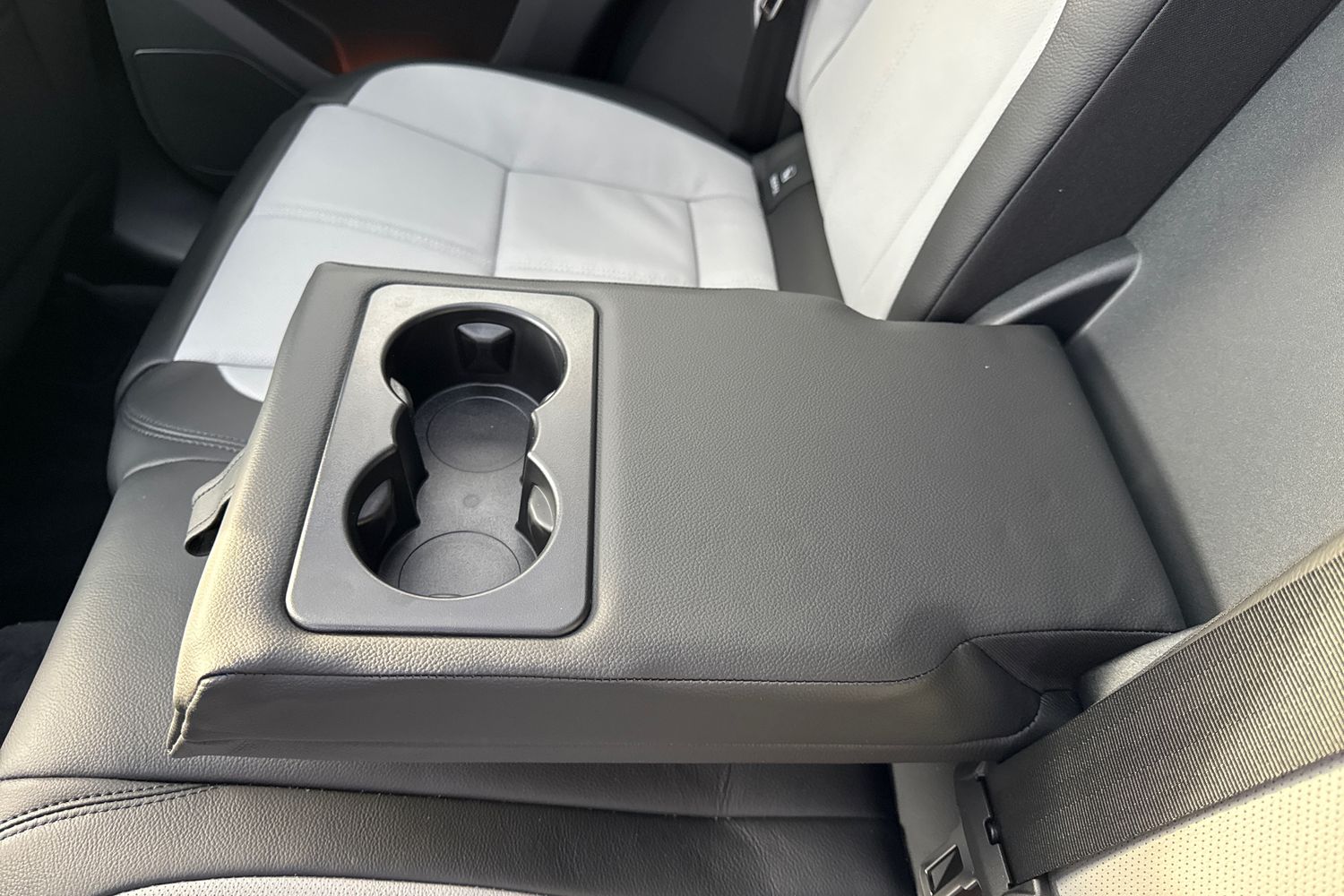 Used Land Rover Range Rover Velar 2026 for sale - 77226350: Photo 37