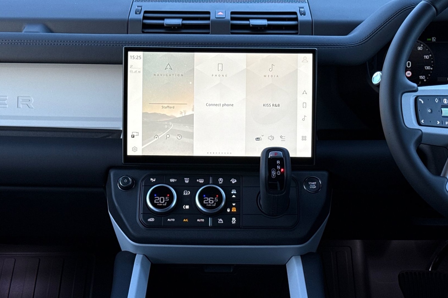 Used Land Rover Defender 110 2025 for sale - 76789730: Photo 15