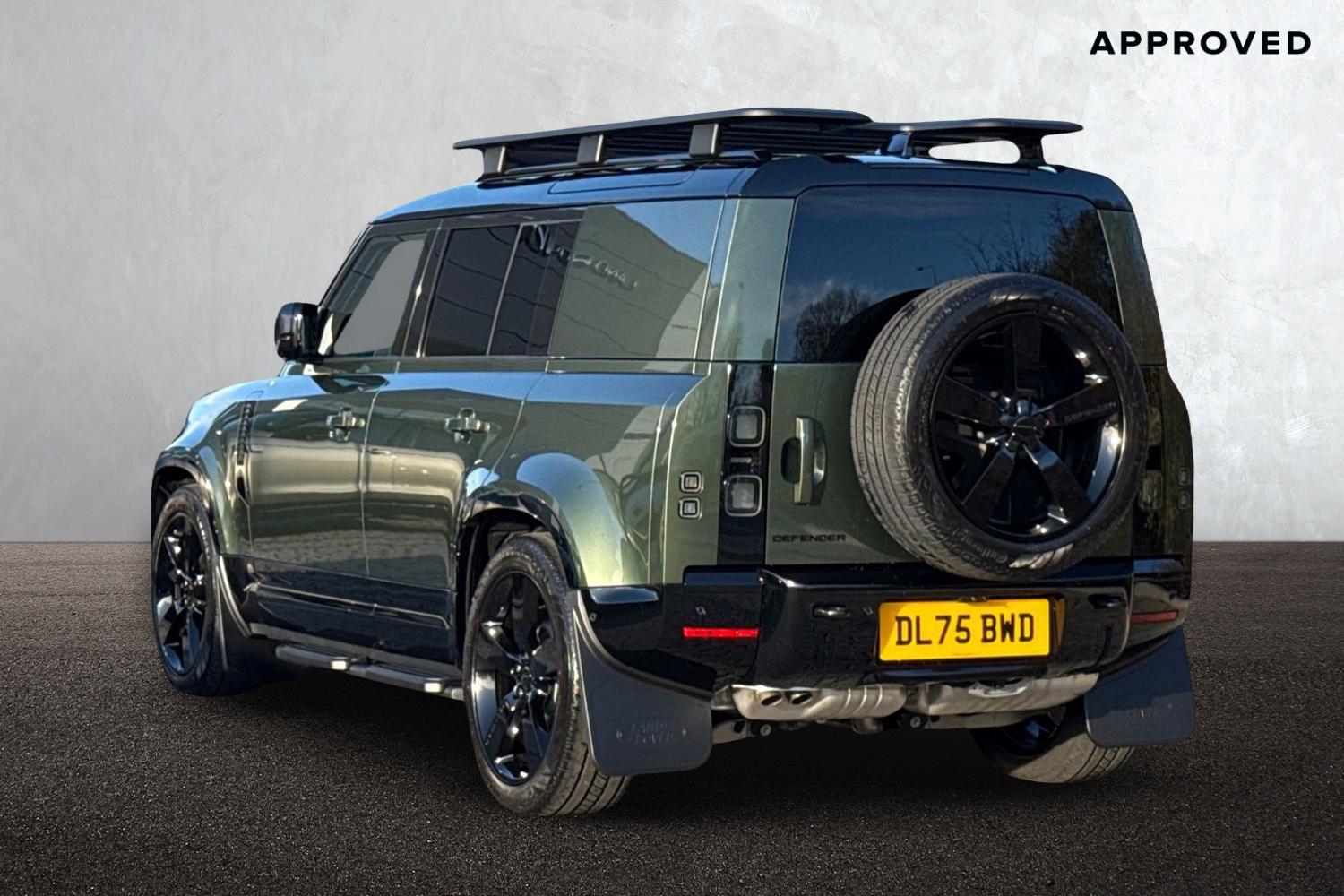 Used Land Rover Defender 110 2025 for sale - 76789730: Photo 2