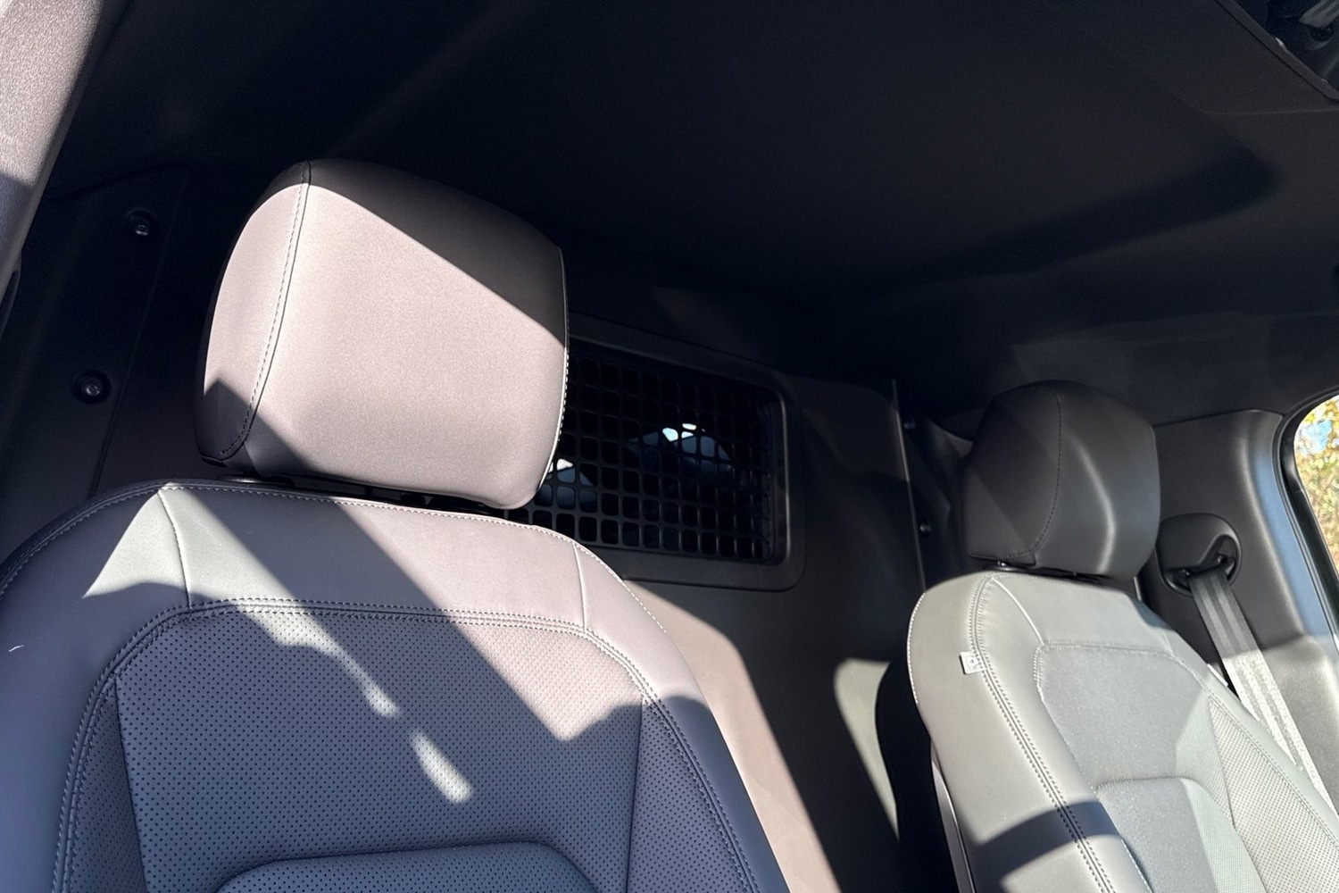 Used Land Rover Defender 110 2025 for sale - 76789730: Photo 22