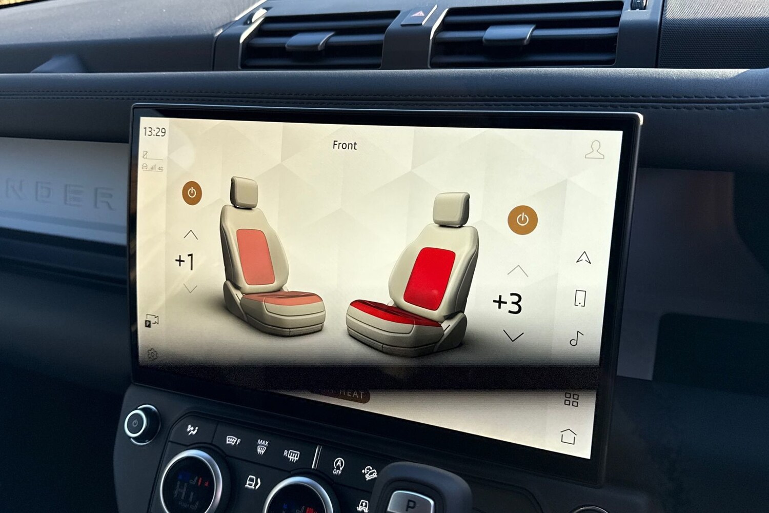 Used Land Rover Defender 110 2025 for sale - 76789730: Photo 23