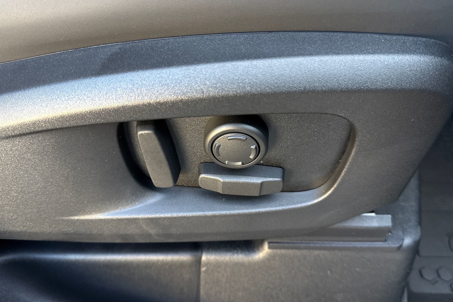 Used Land Rover Defender 110 2025 for sale - 76789730: Photo 35