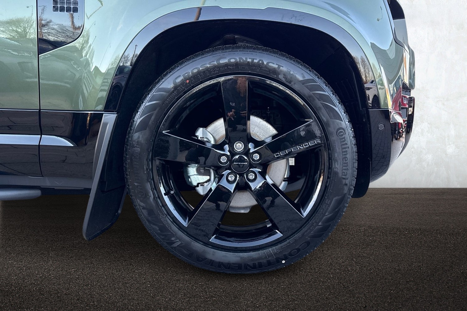 Used Land Rover Defender 110 2025 for sale - 76789730: Photo 9