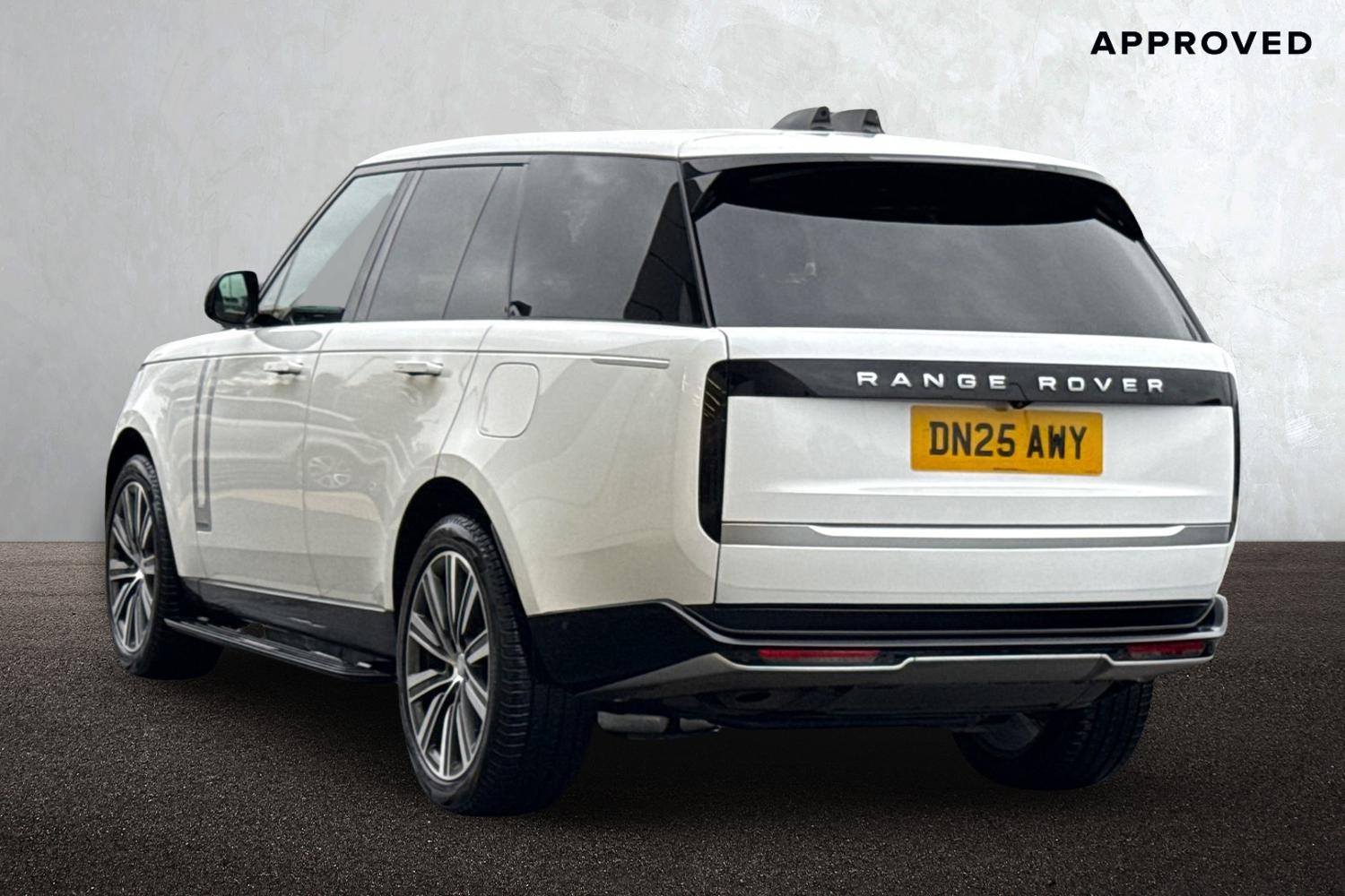 Used Land Rover Range Rover 2025 for sale - 76564721: Photo 2