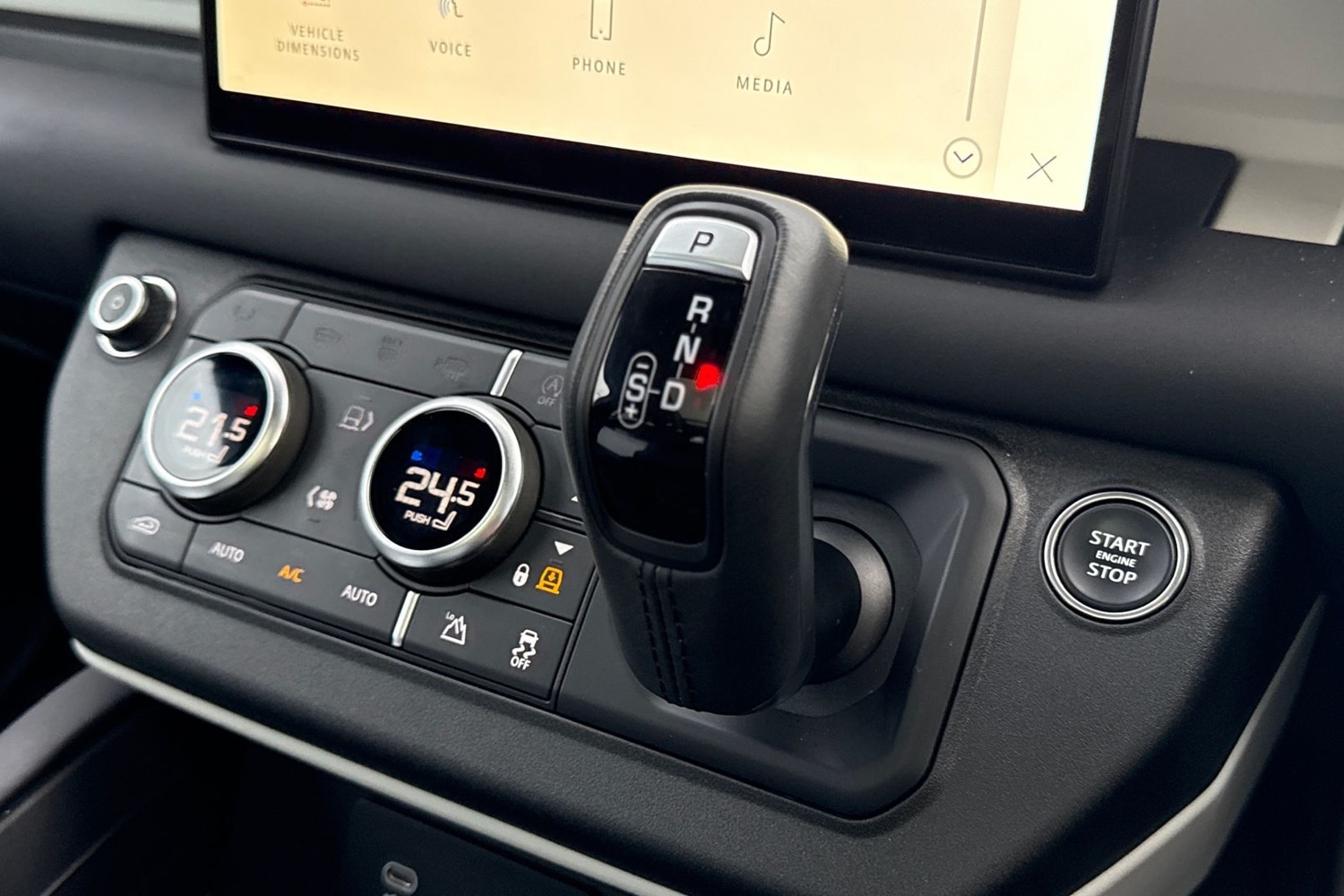 Used Land Rover Defender 2024 for sale - 77628481: Photo 13