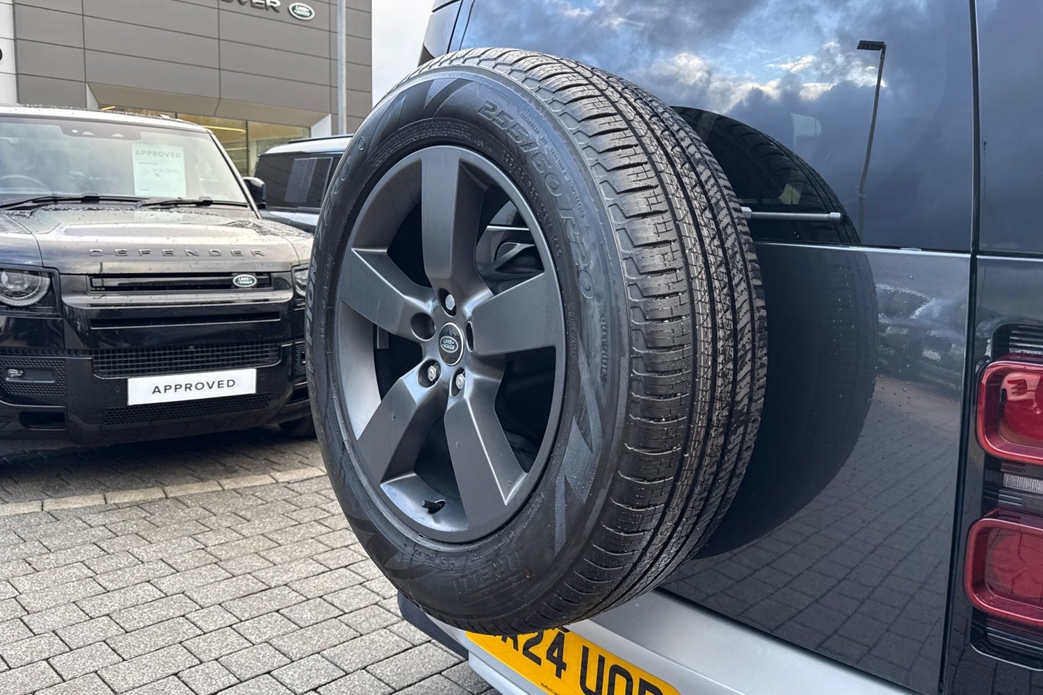 Used Land Rover Defender 2024 for sale - 77628481: Photo 30