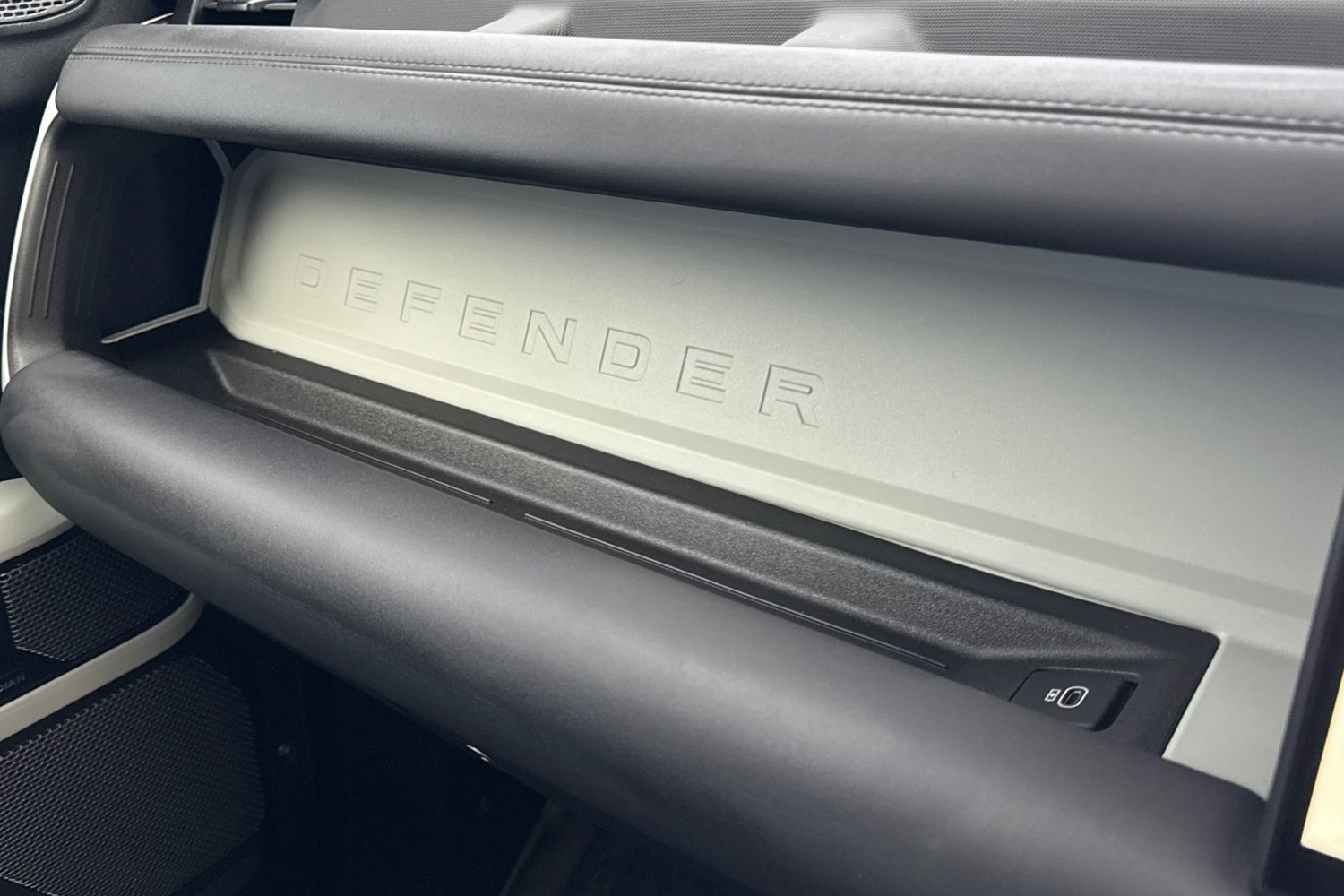 Used Land Rover Defender 2024 for sale - 77628481: Photo 48