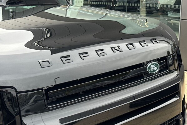 Used Land Rover Defender 110 2025 for sale - 75787295: Photo 22