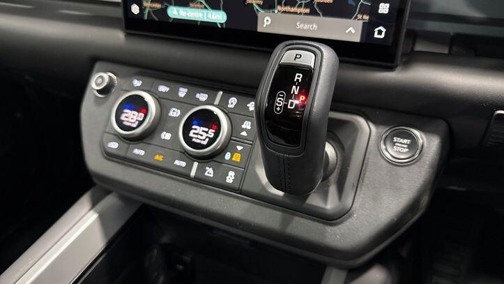 Used Land Rover Defender 90 2024 for sale - 77451150: Photo 14