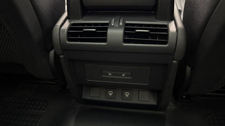 Used Land Rover Defender 90 2024 for sale - 77451150: Photo 18