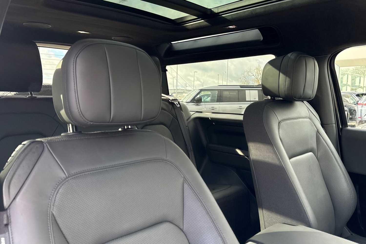 Used Land Rover Defender 90 2024 for sale - 77451150: Photo 22