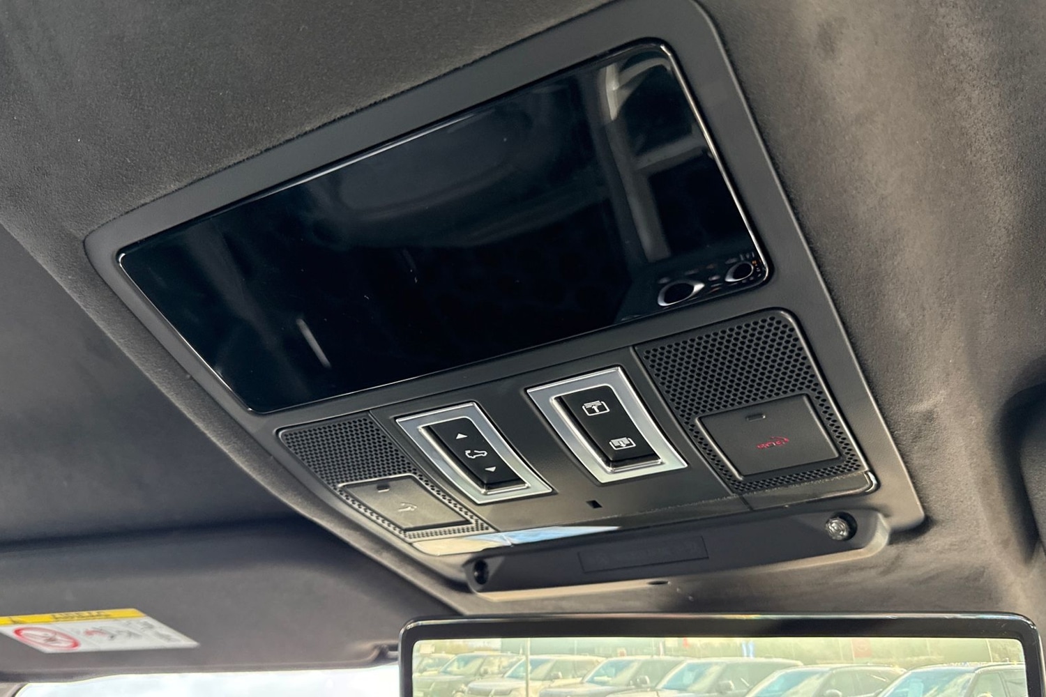 Used Land Rover Defender 90 2024 for sale - 77451150: Photo 24