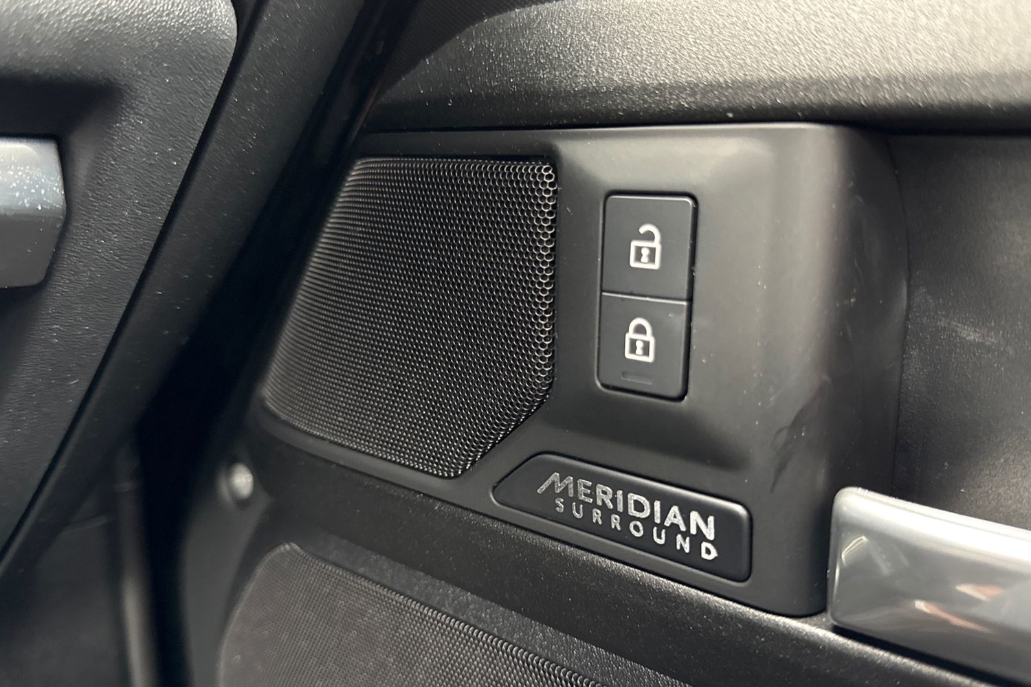 Used Land Rover Defender 90 2024 for sale - 77451150: Photo 25