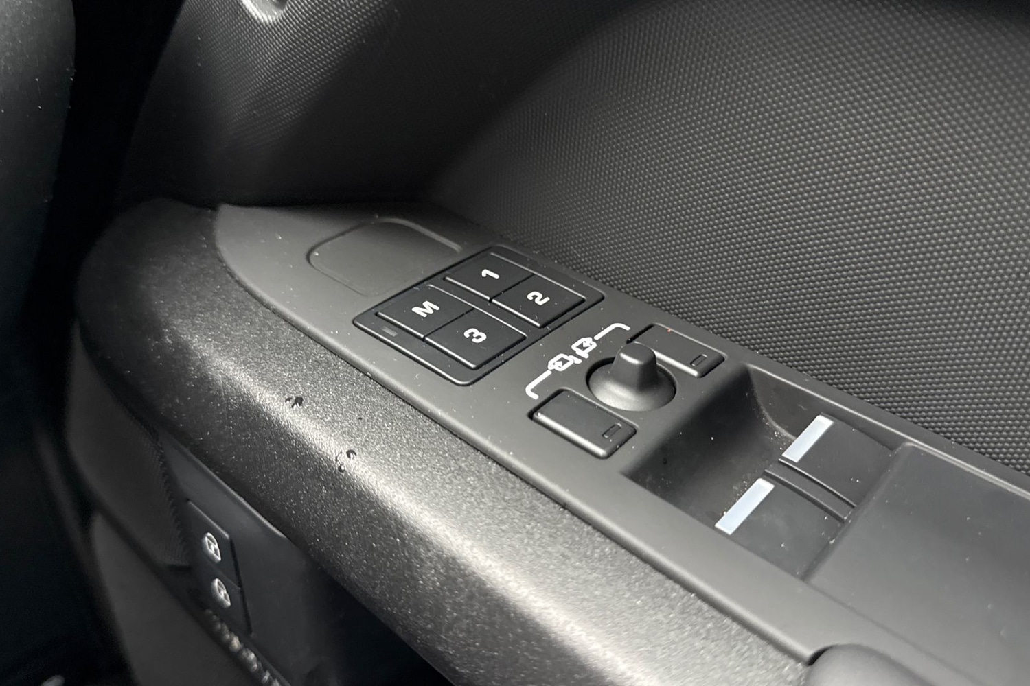 Used Land Rover Defender 90 2024 for sale - 77451150: Photo 26