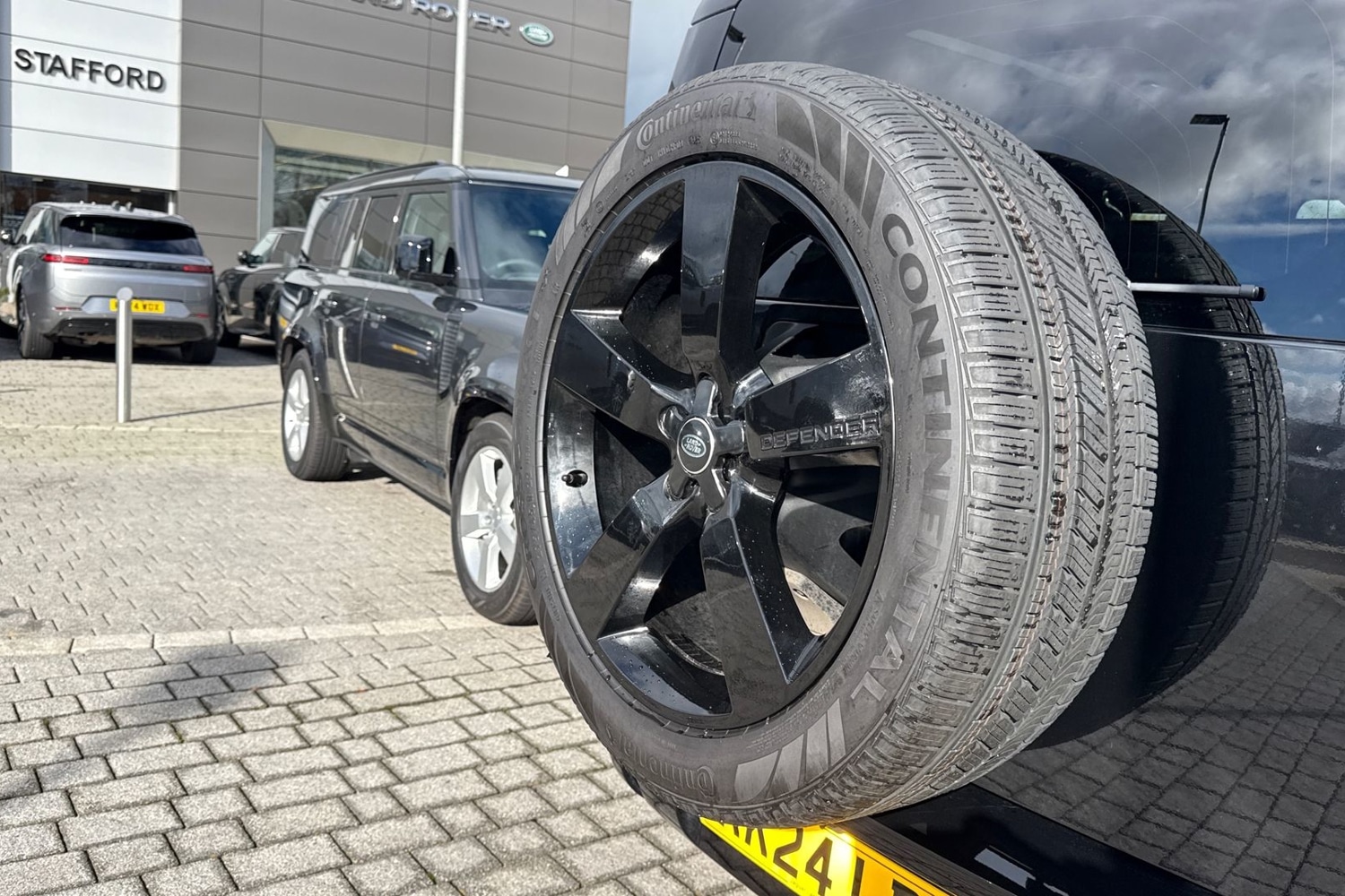 Used Land Rover Defender 90 2024 for sale - 77451150: Photo 31