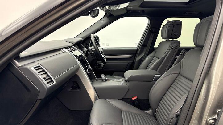 Used Land Rover Discovery 2025 for sale - 77340731: Photo 3