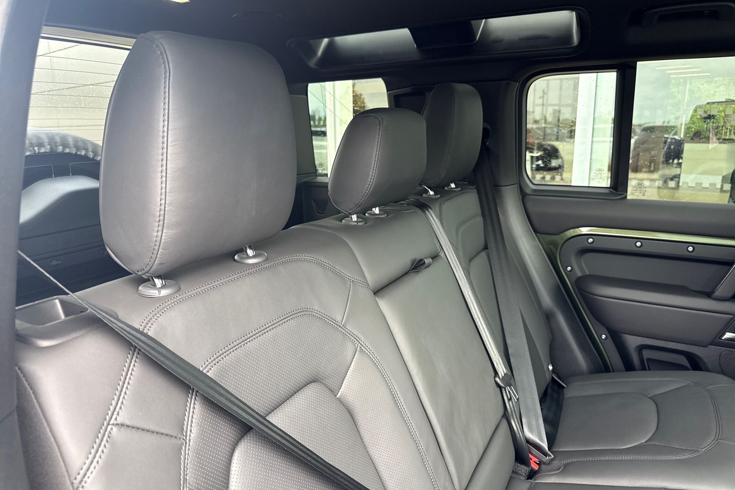 Used Land Rover Defender 110 2025 for sale - 76249207: Photo 12