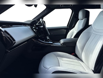 Used Land Rover Range Rover Sport 2024 for sale - 75898223: Photo