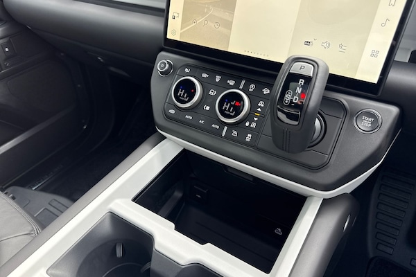 Used Land Rover Defender 110 2025 for sale - 76249206: Photo 16