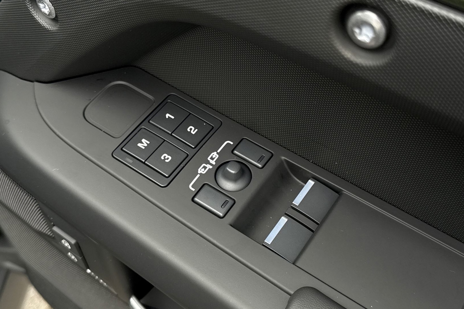 Used Land Rover Defender 2026 for sale - 78016272: Photo 25