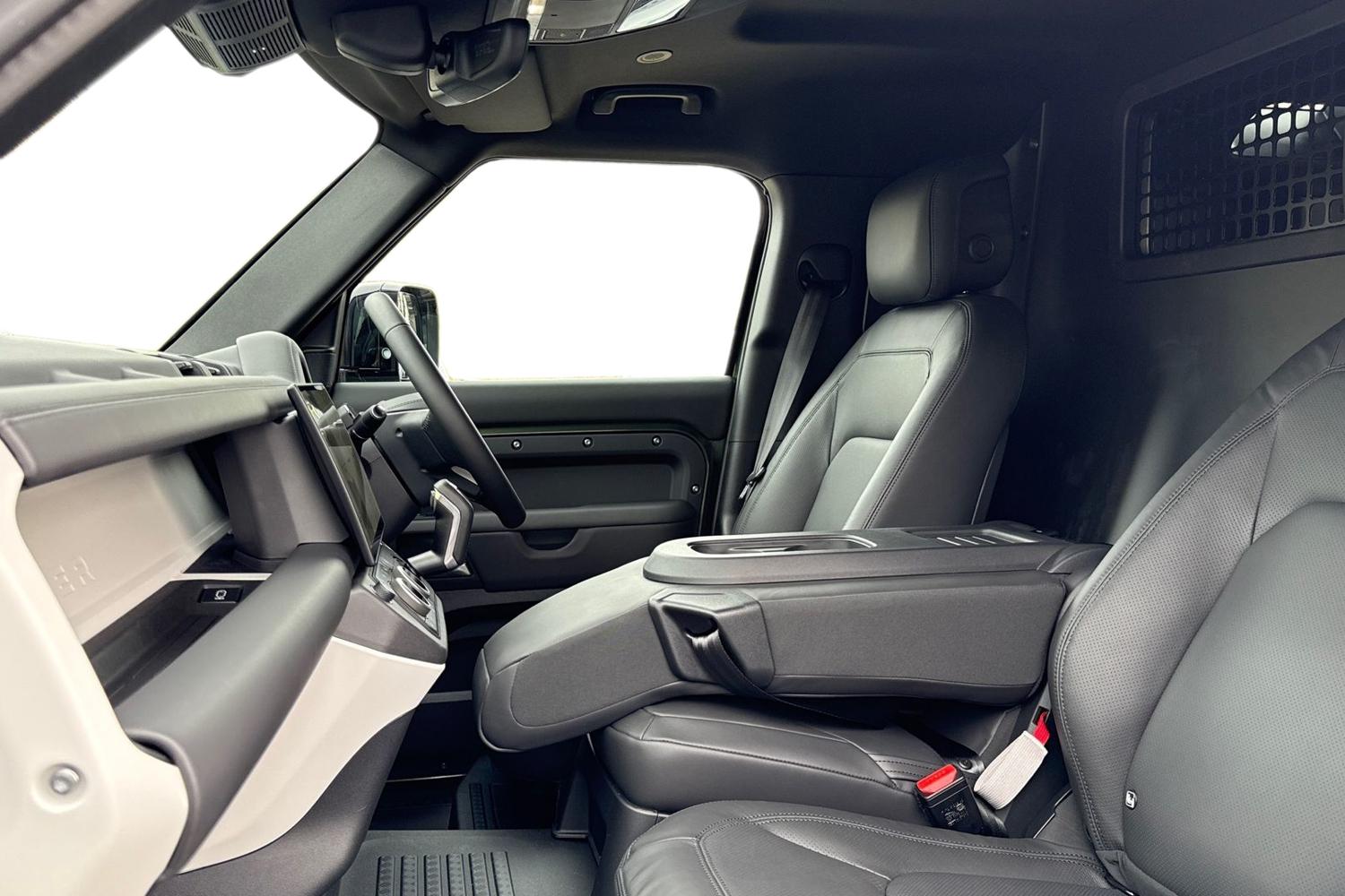 Used Land Rover Defender 2026 for sale - 78016272: Photo 3