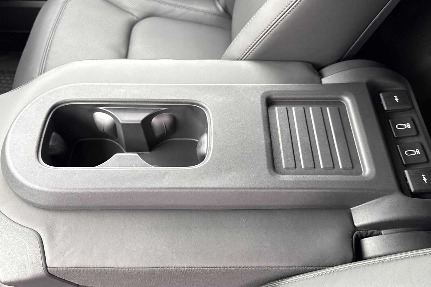 Used Land Rover Defender 2026 for sale - 78016272: Photo 41