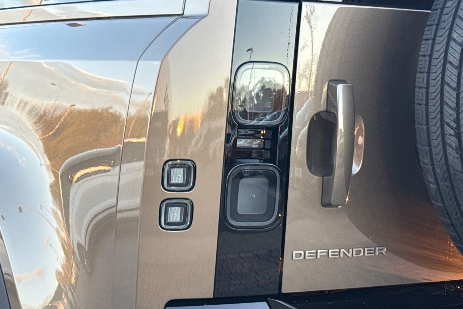 Used Land Rover Defender 90 2025 for sale - 76641746: Photo 19