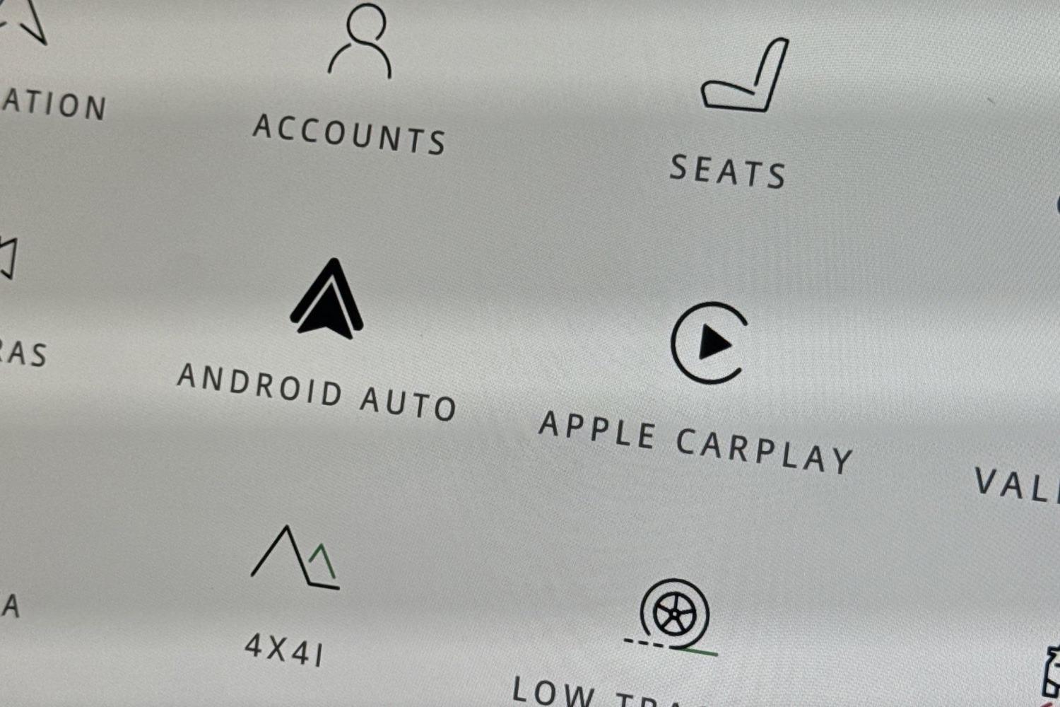 Used Land Rover Defender 90 2025 for sale - 76641746: Photo 34