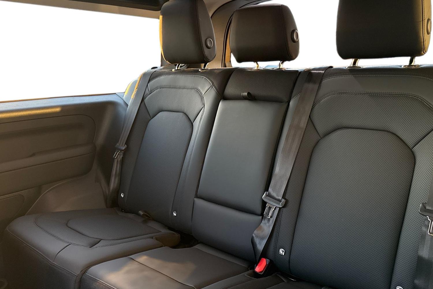 Used Land Rover Defender 90 2025 for sale - 76641746: Photo 4