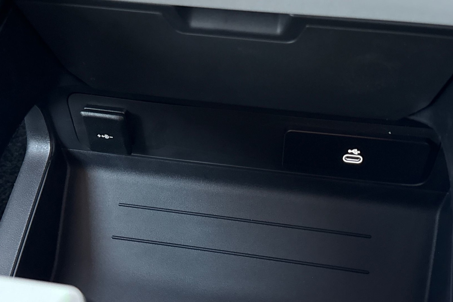 Used Land Rover Defender 90 2025 for sale - 76641746: Photo 42